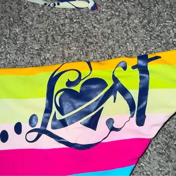 Lost reversible multicolored bikini halter triangle & tie bottoms - Picture 10 of 11